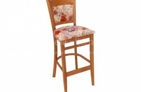 Бар стол"Вегас"-цена 170лв.> <br />за дамаски в бежав и кафяв цвят.> <br />
Материал бук.